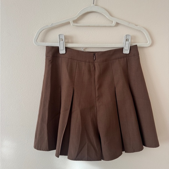 Princess Polly Brown Pleated Skort - Picture 3 of 4